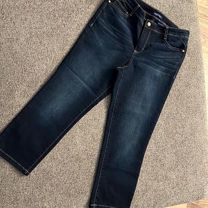 Bandolino Denim Stretch Ankle Capris - size 8